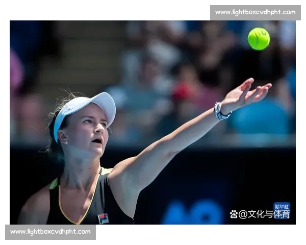 网球巨星的幕后故事，不为人知的训练日常，赛事回放中的温情瞬间