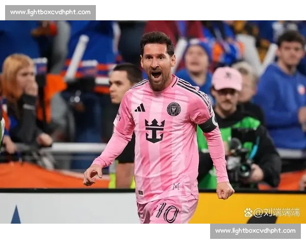 球星上身！C罗梅西新球衣首秀，场上场下都是焦点！